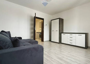 Duża kawalerka w Kamienicy