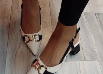 (38) Bogato zdobione Czółenka wieczorowe z odkrytą piętą, NOWE