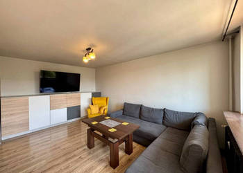 Dwupokojowe M - 51 m² po remoncie balkon