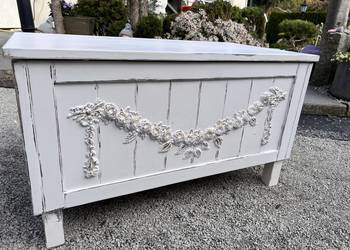 Drewniana skrzynia siedzisko shabby chic