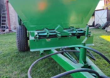 Rozsiewacz wapna RCW 3 hydrauliczny na łańcuchy