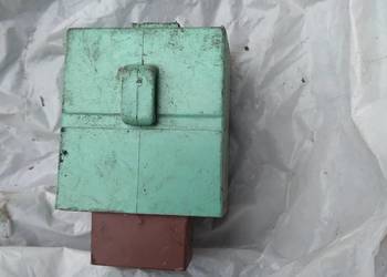 Mazda 626 90r przekaźnik stop HF73 Mazda 626 90r przekaźnik stop HF73