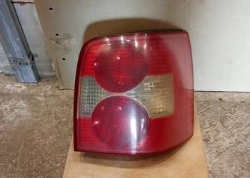 VW Passat B5 fl combi lampa kompletna tylna prawa orginal
