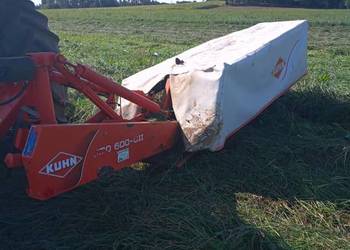 Kosiarka Kuhn Rozrzutnik obornika 9t