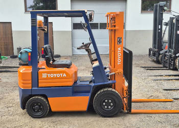 Wózek Widłowy Toyota 5FG18 - Przesuw Boczny - Automat - Stan BDB.