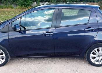 Toyota yaris 1,3 SALON 2013r ZAMIANA