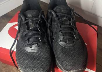 Buty Nike revolution