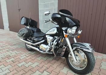 Suzuki intruder motor motocykl chopper kruzer