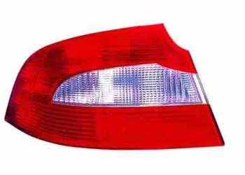 LAMPA TYLNA LE/PR (L/B) - SKODA SUPERB 03/08-06/13