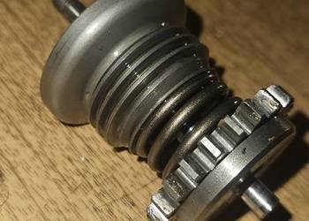Wałek mechanizm zaworu wydechowego ktm sx 85 2009r