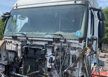 Części Stralis 2008