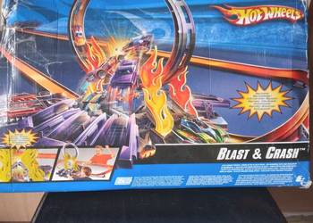 Hot Wheels Blast & Crash Zestaw Tor Samochodowy z Napędem i