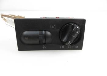 WŁĄCZNIK ŚWIATEŁ VW GOLF III 1H6941531A