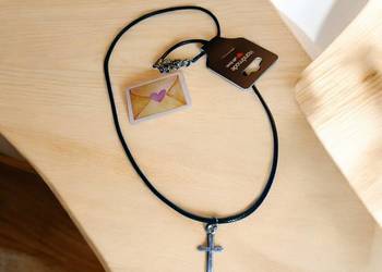 Naszyjnik srebrny krzyżyk