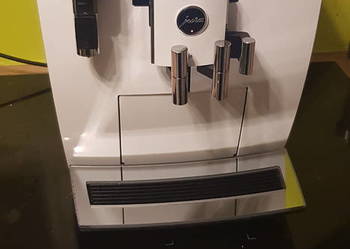 Ekspres do kawy Jura J6 Piano White