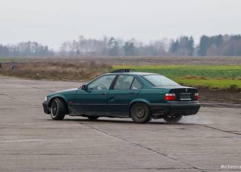 Sprzedam BMW e36 gruz