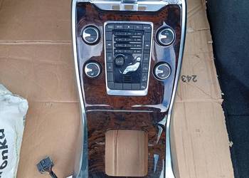 Volvo XC70 V70 S80 Wodospad kokpit 2013r