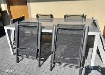 Stół ogrodowy z krzesłami