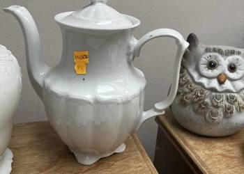 Dzbanek Wałbrzych. Made in Poland. Biała porcelana z reliefa Dzbanek Wałbrzych. Made in Poland. Biała porcelana z reliefa