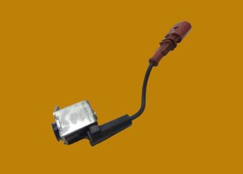 CZUJNIK SENSOR ZAWÓR POMPY WODY 04L907284 Skoda Octavia III (2012-  )