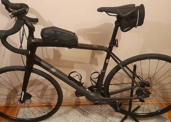 FELT VR 105 rower szosowy carbon 8,5 kg. bogate wyposażenie