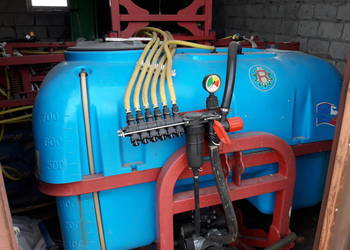 sprzedam opryskiwacz biardzki 800l 15m