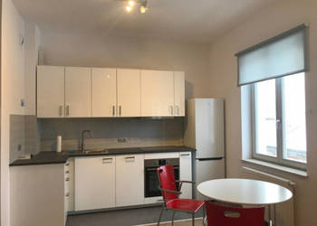 BEZPOŚREDNIO kawalerka 29m2 w kamienicy z windą + komórka lokatorska