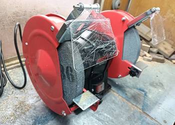 Szlifierka stołowa 1700W   230V  kamienie 200MM