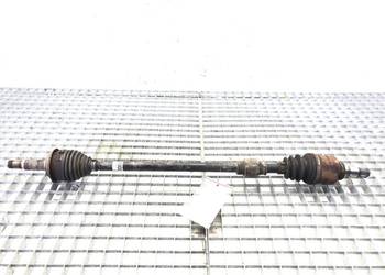 PÓŁOŚ PRAWY PRZÓD TOYOTA YARIS II 1.3 87KM 05-14 PRZEGUB