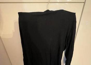 Czarna bassicowa koszulka AirField M