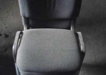 3 nowe szare krzesła