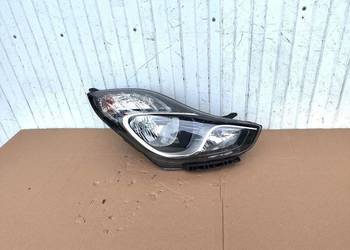 HYUNDAI IX20 LAMPA PRAWA PRZÓD