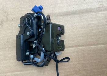 TOYOTA Avensis Corolla Verso Zamek centralny bagaznika 69350-05051 OE