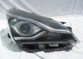 Toyota Yaris III 3 lift reflektor prawy przedni lampa prawa przednia przód