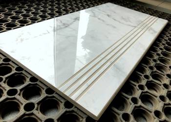 Płytki na schody BIAŁY MARMUR stopnica Frost White 30x60
