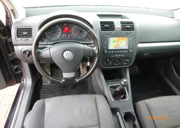 Volkswagen Golf 1.6 Trendline 1,6 MPI ,NOWA CAŁA KLIMA, bogate wyposażenie