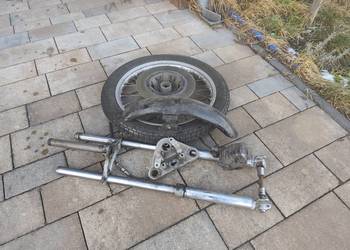 MZ ETZ przód,  zacisk blotnik