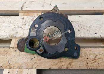 Adapter pompy hydraulicznej  John Deere 6600