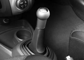 TOYOTA Yaris Galka zmiany biegow chromowana 5 biegow PZ430-B9176-00 OE