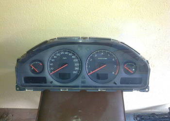 Zegary Licznik Volvo S60 benzyna 2001