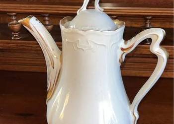 Dzbanek do kawy. Secesja.  XIX/ XX w Niesygnowany.   Cena 145 zł.   Pięknoś