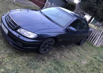 Opel omega FL lalka xenon led stan bdb