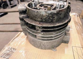 Kartery połówki silnik etz 150 mz