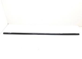 LISTWA ZGARNIAJĄCA TYŁ LEWA BMW E71