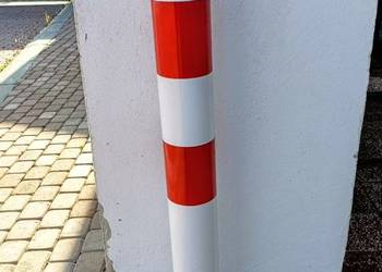 Słupek ostrzegawczy drogowy U12c