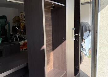 Duża pojemna szafa do biura lub salonu