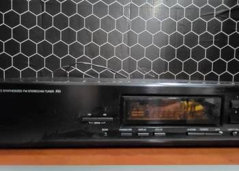 Onkyo T-4210R – stereo tuner.