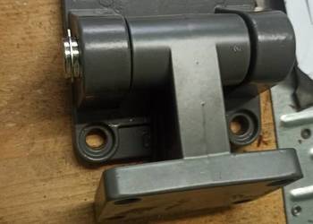 zawias aluminiowy do siłownika pneumatycznego
