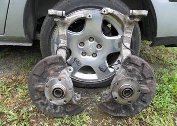 Audi A4 B6 B7 zwrotnica przód 8E0407242B 8E0407241B