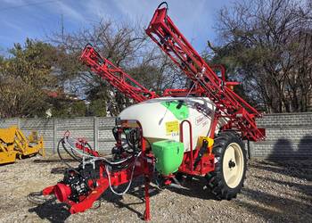 Opryskiwacz polowy ciągany Bury Pelikan 2000 2H-15m BRAVO 180S